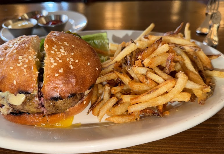 Chez Fonfon signature dishes Fonfon Burger
Steak Frites
Croque Madame